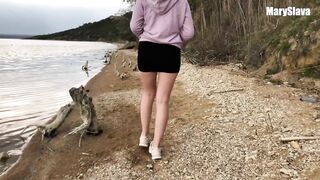 Risky outdoor sex near the lake finished with creampie - 2 image