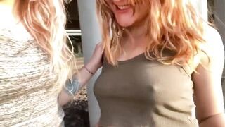 2 hot girls fuck each other in public place - 2 image