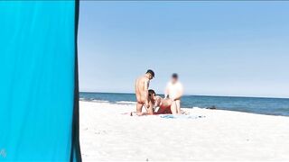 Sharing my girl with a stranger on the public beach. Threesome WetKelly. - 12 image