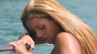The blonde Prigioni Prado on a boat gets fucked in the ass - 13 image