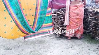 Desi indian Bhabi Sex In outdoor (Official video By villagesex91) - 2 image