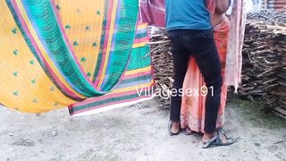 Desi indian Bhabi Sex In outdoor (Official video By villagesex91) - 4 image