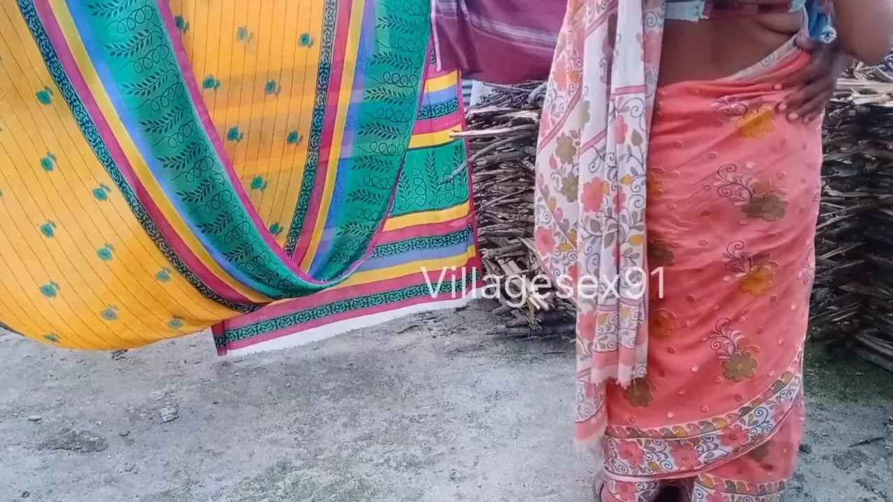 Desi indian Bhabi Sex In outdoor (Official video By villagesex91) watch  online