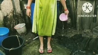 Tamil village mullu aunty outdoors bath Sex video - 1 image