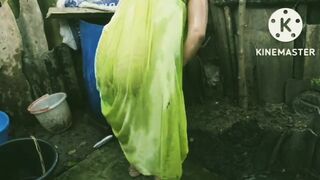 Tamil village mullu aunty outdoors bath Sex video - 5 image