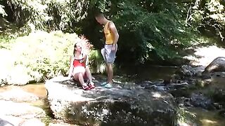 Teen sex on vacation - 2 image