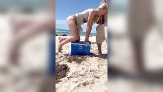 Australian blowjob on a esky at the beach - 7 image