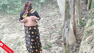 Indian farmer wife working on field fucking hardcore outdoor hindi sex - 5 image
