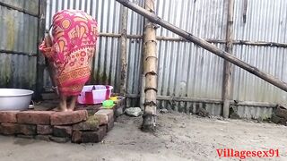 Red Saree Village Married wife Sex ( Official Video By Villagesex91) - 2 image