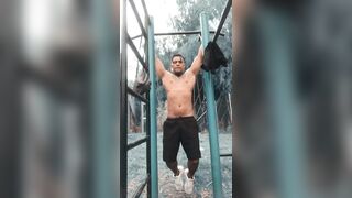 Outdoor arm routine. - 3 image
