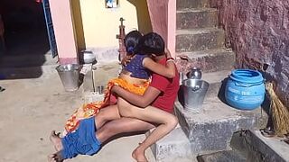 Indian neighborh bhabhi outdoor blowjob porn video - 1 image