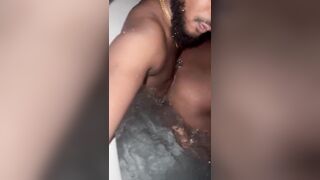Fucked my BBW step mom in the hotel jacuzzi while my dad went to get groceries! - 6 image