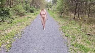 Walking naked on the trail - 8 image