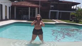 Look at My Sexy Body in the Pool - 12 image