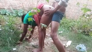 Real Indian Outdoor Sex. Indian Girl Gets Fucked By Her Boyfriend - 7 image