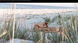 Couple Caught on Camera Having Sex on the Beach - 11 image