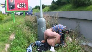 Autobahn Fick mit sexy Blonde Schnitte - 1 image