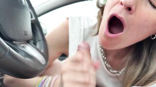 I fuck a MILF in a parking lot and she swallows my cum - 6 image