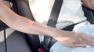 I suck my driver in the car and swallow his! - 4 image