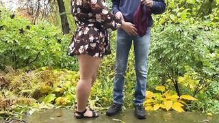 Couple, that pees together, stays together - 13 image