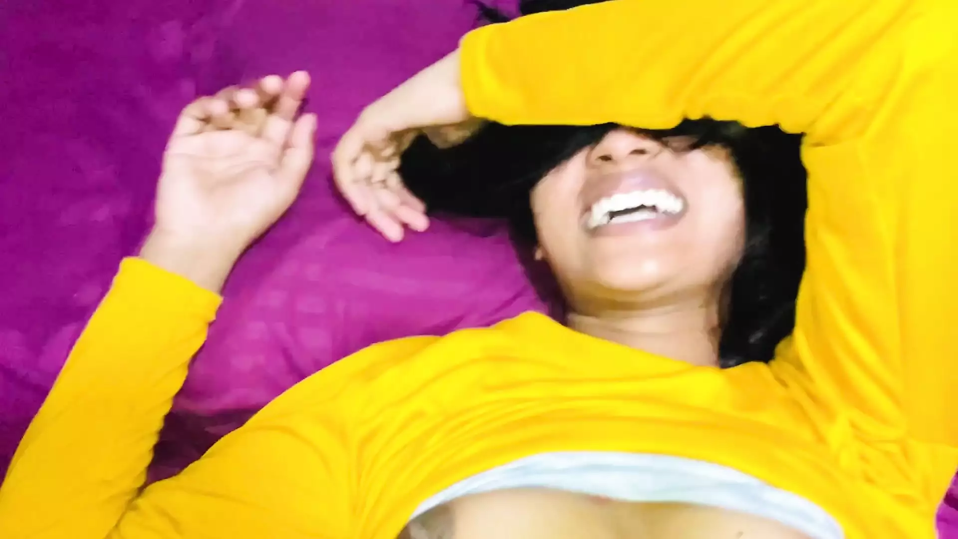 PARK ME GHUMNE AAI LADKI KO PATA KAR GHAR PAR LE JAKAR CHAUDA watch online