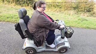 Let's Go to the Seaside on My Scooter - 8 image