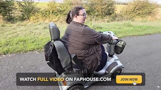 Let's Go to the Seaside on My Scooter - 9 image