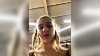 Training and fucking in the gym - 4 image