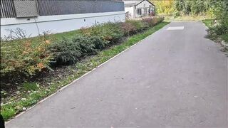 Almost Caught!? Sloppy Blowjob Outside for the First Time - 4 image