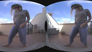 VR video Girl Pissing outdoor in jeans - 15 image
