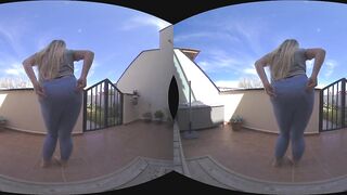 VR video Girl Pissing outdoor in jeans - 2 image