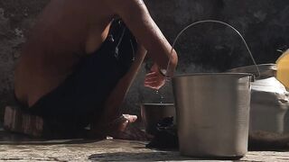 Desi stepsister was taking a bath in the open bathroom - 2 image