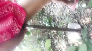 Village Nomita bhabhi fingerings outdoors - 4 image