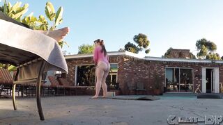 Yoga makes Gigi Breeze horney AF - 2 image