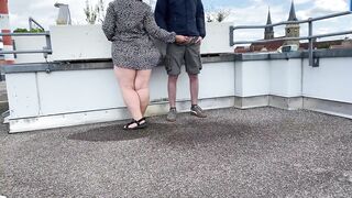 No matter how hard the plump mother-in-law tried, pissing splashed all over her legs - 3 image