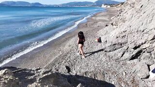 MILF has to give Blowjob to Exhibitionist on the Beach - 5 image