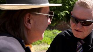 Scarlet Rose does sucks and fucks two huge cocks outdoors - 10 image