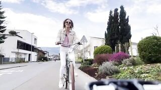 Miss Daisy Diamond on Wheels, bike vlog - 15 image