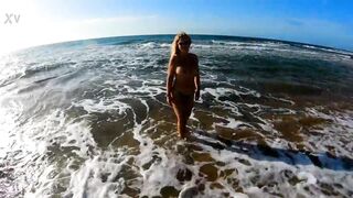 Hot Busty Nudist Milf Masturbates On Public Beach - 5 image