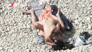 Beach Voyeur. Summer vacation on the sea shore going pretty well! - 5 image