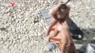 Beach Voyeur. Summer vacation on the sea shore going pretty well! - 8 image