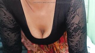 cheating wife make Home made saree romance viral video in south india viral video - 9 image
