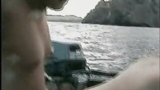 Schwester filmt uns im Urlaub am Strand und im Boot beim Sex - 13 image
