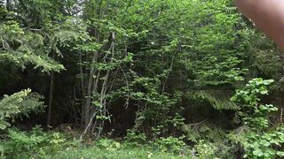 Chubbykaot in the Woods and Playng