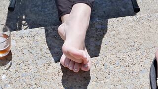 My girlfriends' cute bare feet - 13 image