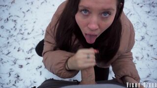 Slutty girlfriend relaxes my fat cock in snowy winter park - 13 image