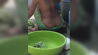 My stepuncle's girl took a shower in the bathroom today in red tights, and after the holiday she took a bath completely naked. - 5 image