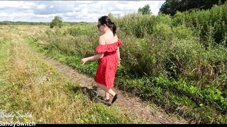 Country girl gives a blowjob outdoors