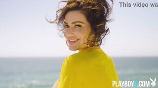 Curvy latina MILF model CJ Sparxx exposes her luscious naked body - 5 image