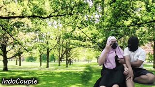 Indo Bokep Real Couple Outdoor sex . Muslim Couple affair in public park - 1 image